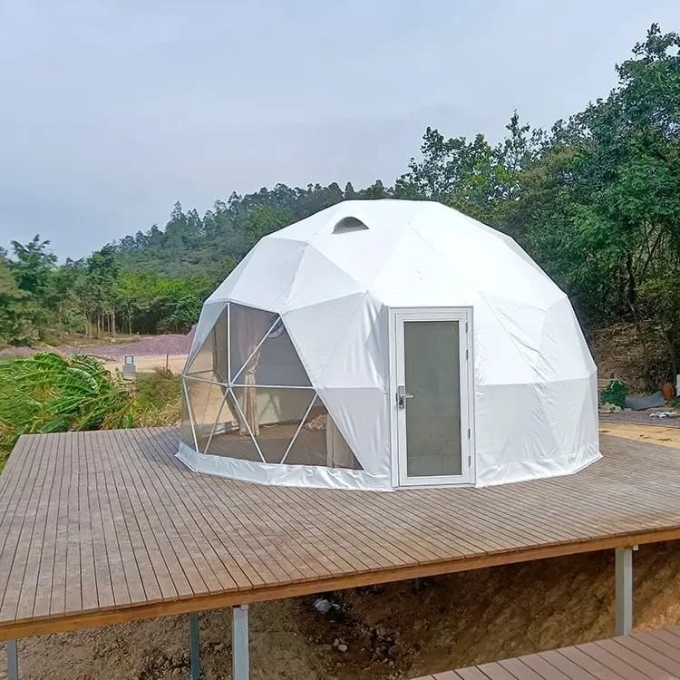 Domo PVC 6 Metros con Aislante Térmico, Puerta de Vidrio, Extractor Solar, Kit Cortina con Riel - Imagen 2